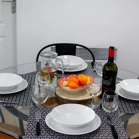 La Maisonnette Yourhosthelper *